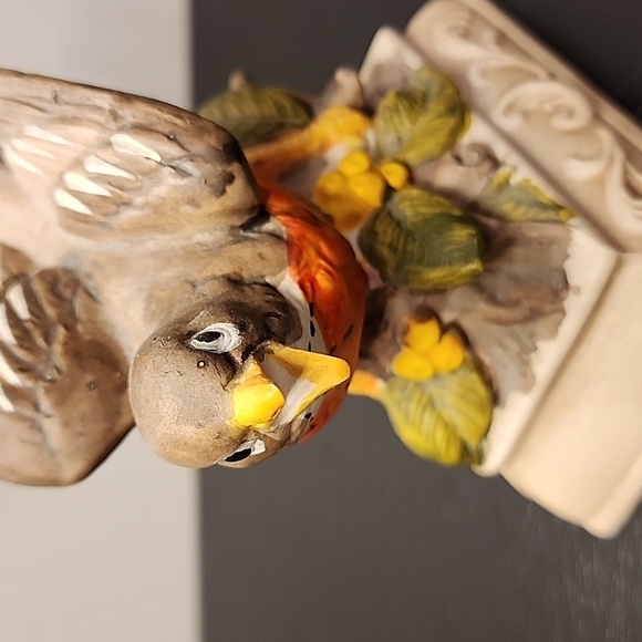 Rare Vintage Porcelain Figurine Robin Hand Painted Made In Japan - Picture 5 of 11